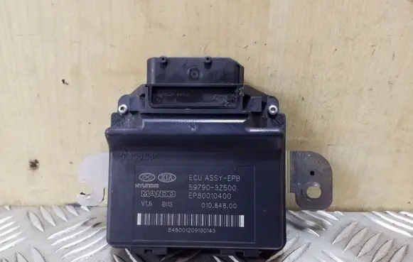 Hyundai i40 Hand brake control module 597903Z500 EP80010400