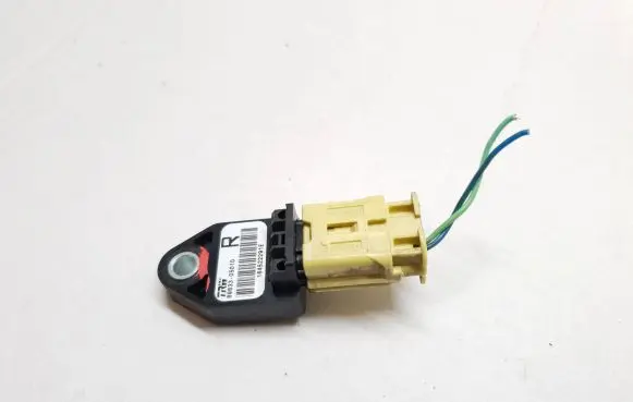 Toyota Avensis T250 Sensor 89833-05010