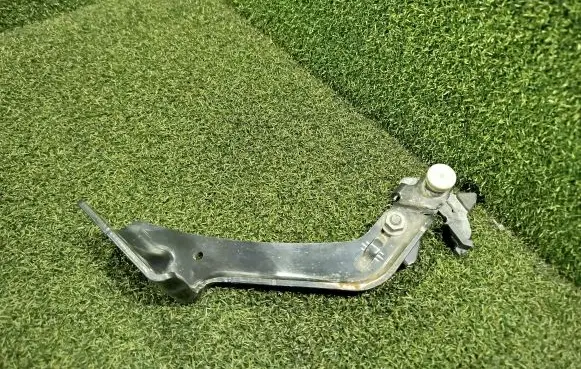 Peugeot Boxer Sliding door lower roller guide/hinge D861