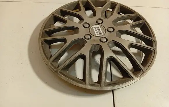 Ford Transit R15 wheel hub/cap/trim 