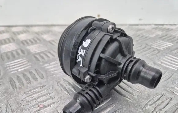 Mercedes-Benz GLC C253 Electric auxiliary coolant/water pump A0005005400 0392023512