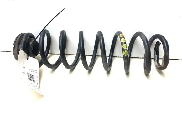 Mercedes-Benz C W204 Rear coil spring UW00
