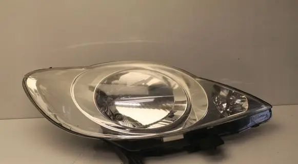 Peugeot 107 Headlight/headlamp