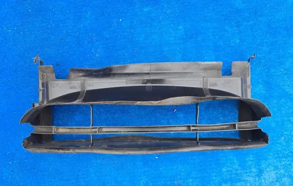 BMW 1 F20 F21 Intercooler air guide/duct channel 7383771