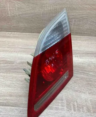 BMW 5 E60 E61 Tailgate rear/tail lights 278802 RightSide