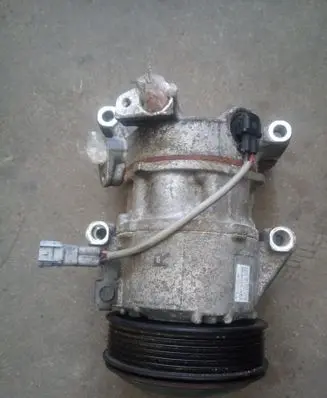 Toyota Auris E180 Air conditioning (A/C) compressor (pump) 5TSE10C