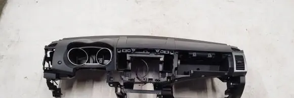 Mitsubishi Outlander Dashboard