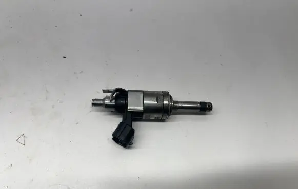 Ford Mustang VI Fuel injector JR3E9G929BC