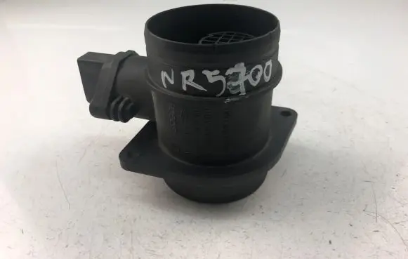 Volkswagen Caddy Mass air flow meter 038906461B