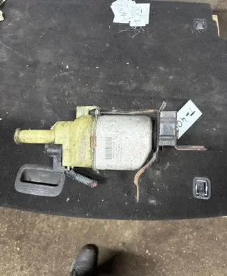 Opel Astra G Power steering pump 26076592