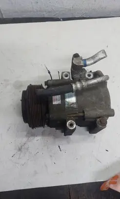KIA Sorento Air conditioning (A/C) compressor (pump) 977013E350