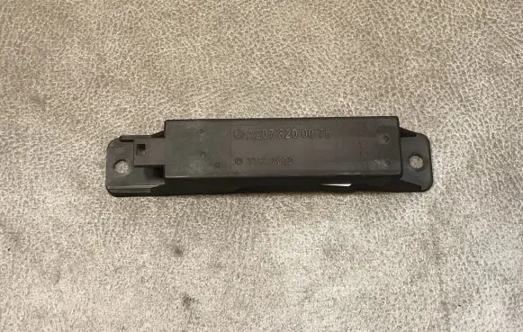 Mercedes-Benz E C207 W207 Keyless system antenna A2078200075