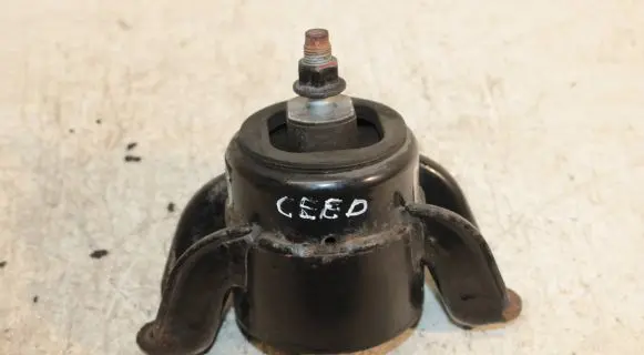 KIA Ceed Engine mount bracket 21810-A5200 21810A5200