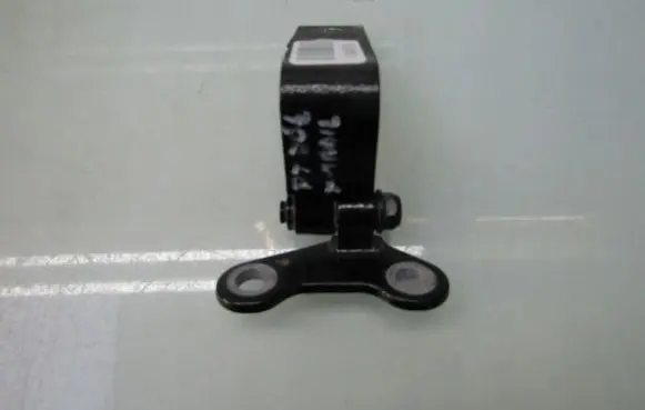 Nissan X-Trail T33 Rear door lower hinge