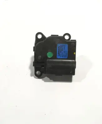 Hyundai Santa Fe Air flap motor/actuator AA1N7003 D332JY9AA02