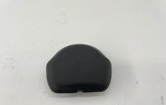 Skoda Octavia Mk1 (1U) Seat belt trim 6N0857719