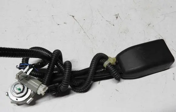 Honda FR-V Front seatbelt buckle 4587xdfgr3