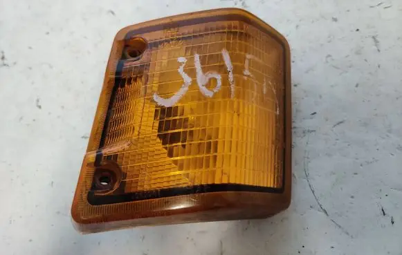 Volkswagen Transporter - Caravelle T4 Front indicator light 251953142A
