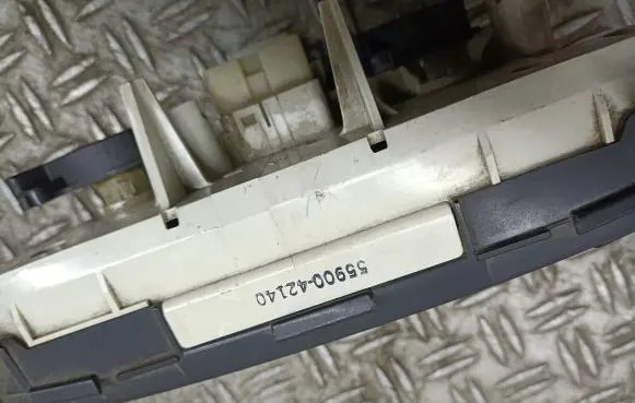 Toyota RAV 4 (XA20) Climate control unit 5590042140