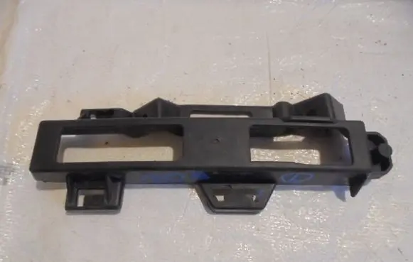 Peugeot 108 Headlight/headlamp mounting bracket 8144A0H040