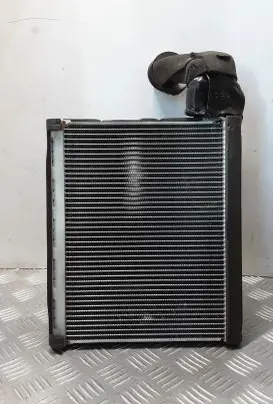 Air conditioning (A/C) radiator (interior)
