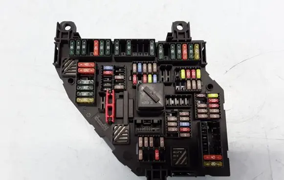 BMW 5 F10 F11 Fuse box set 9234423
