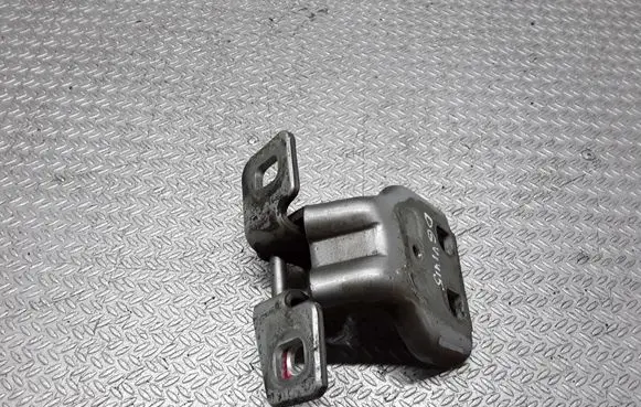 Jeep Grand Cherokee (WJ) Rear door upper hinge