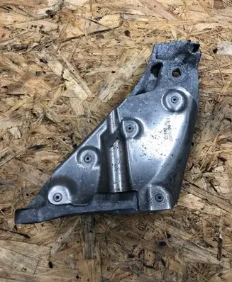 BMW X5 E70 Engine mounting bracket 22116772680 6772580