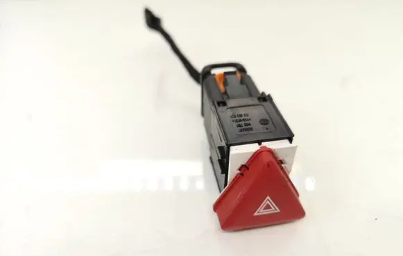Volkswagen Golf V Hazard light switch 1K0953509A