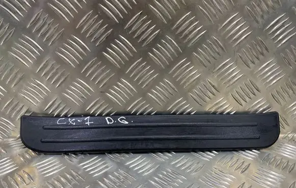 Mazda CX-7 Rear sill trim cover EG21687G0 K3006