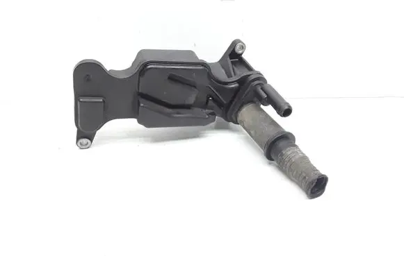 Mercedes-Benz C W205 Oil breather separator A2700104203 7237003601