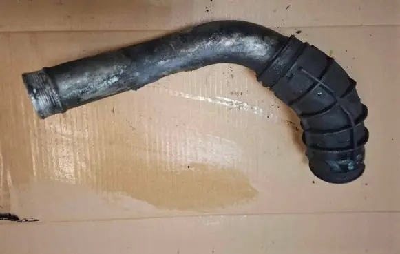 Volvo S80 Turbo air intake inlet pipe/hose