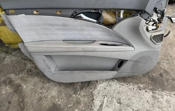 Mercedes-Benz E W211 Door card panel trim set 3263