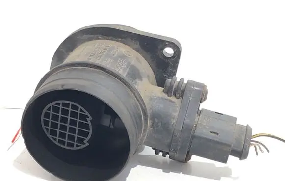 Volkswagen Fox Mass air flow meter 038906461B