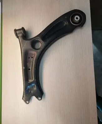 Volkswagen Jetta VI Front lower control arm/wishbone 3C0407181B