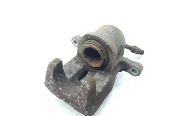 Toyota RAV 4 (XA30) Rear brake caliper