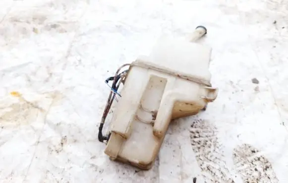 Toyota Corolla Verso AR10 Windshield washer fluid reservoir/tank 