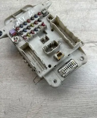 Toyota RAV 4 (XA20) Fuse module