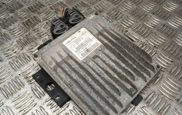 Renault Scenic II - Grand scenic II Engine control unit/module 8200334419 8200374152 81627744AXG