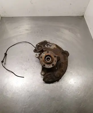 Peugeot 508 Front wheel hub spindle knuckle