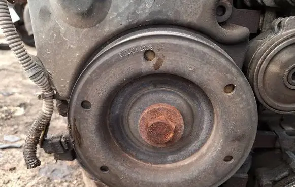 Citroen C5 Crankshaft pulley 9643354180