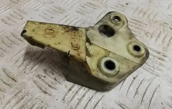 Renault Kangoo II Gearbox mounting bracket