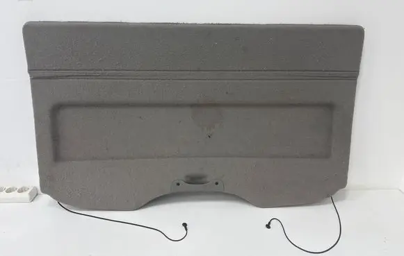 Parcel shelf