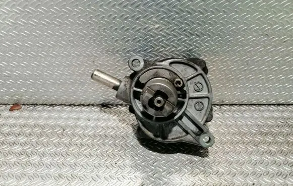 Mercedes-Benz Vito Viano W639 Vacuum pump A64623065