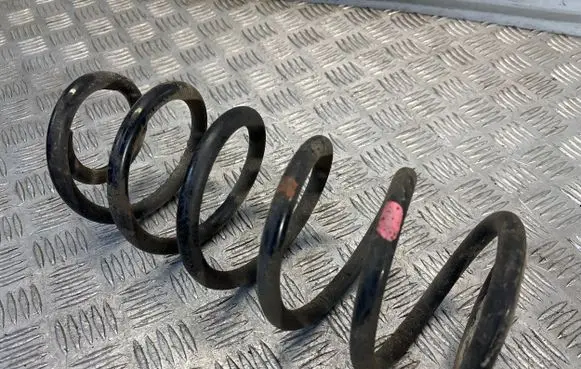 Toyota Verso Rear coil spring