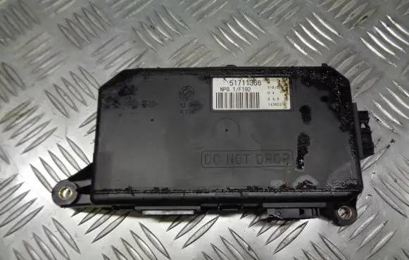 Fiat Stilo Door control unit/module 51711366