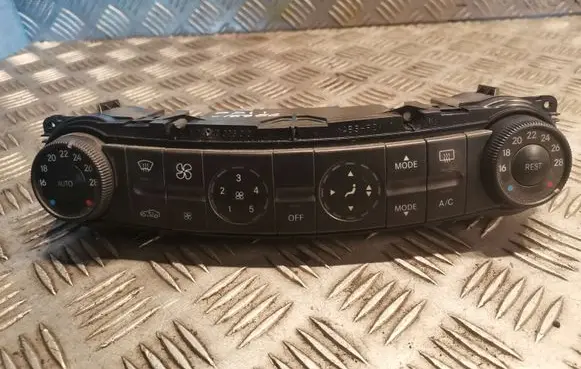 Mercedes-Benz E W211 Interior fan control switch 2118300390