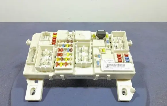Ford Focus C-MAX Fuse box set 7M5T14A073DF