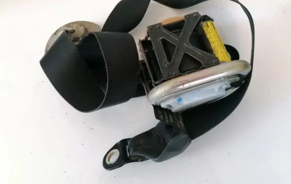 Toyota Avensis T250 Front seatbelt 7322005050 73220-05050