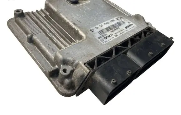 Opel Insignia A Engine control unit/module 0281010769 55570492 55585024